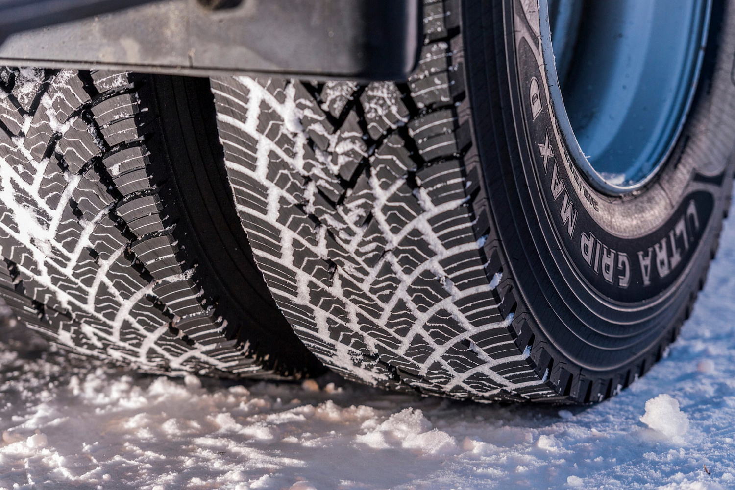 Goodyear ULTRA GRIP MAX D 295/60 R22.5